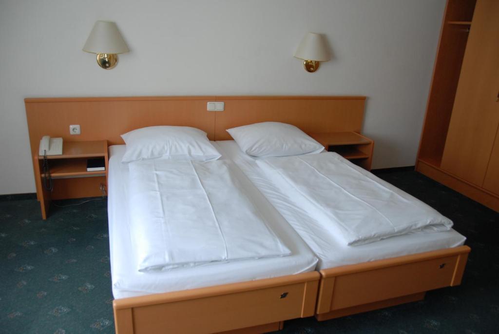 Hotel Bitburg Oda fotoğraf